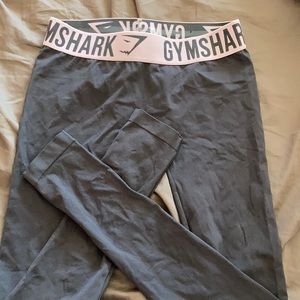 Gray gymshark leggings